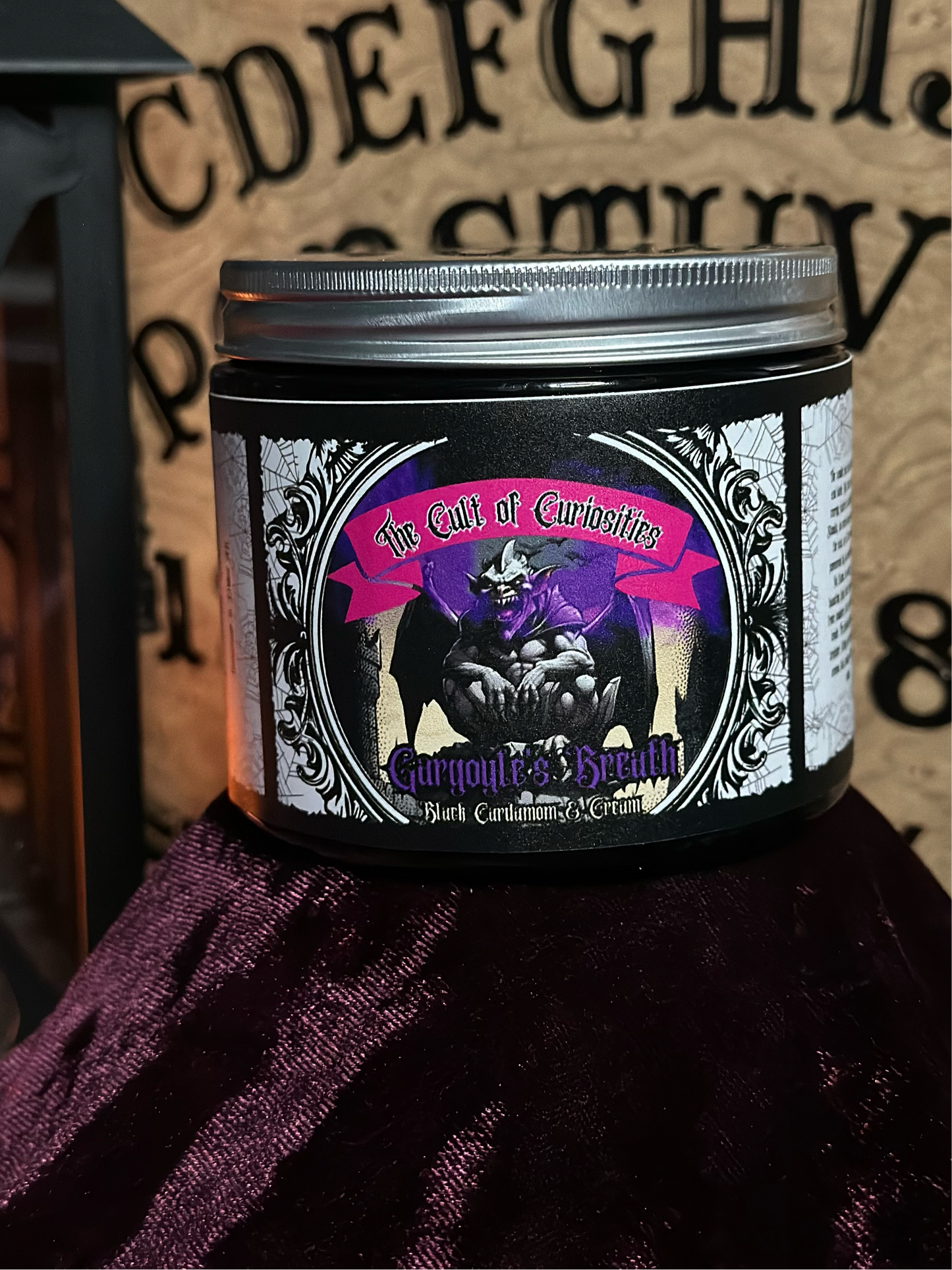 Gargoyle’s breath 8oz wickless candle