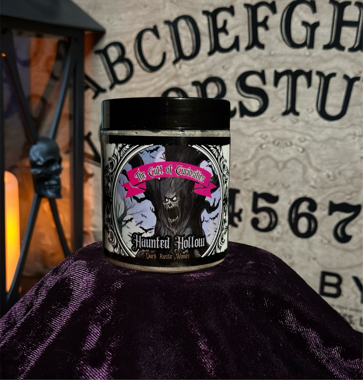 Haunted hallow 8oz sugar scrub