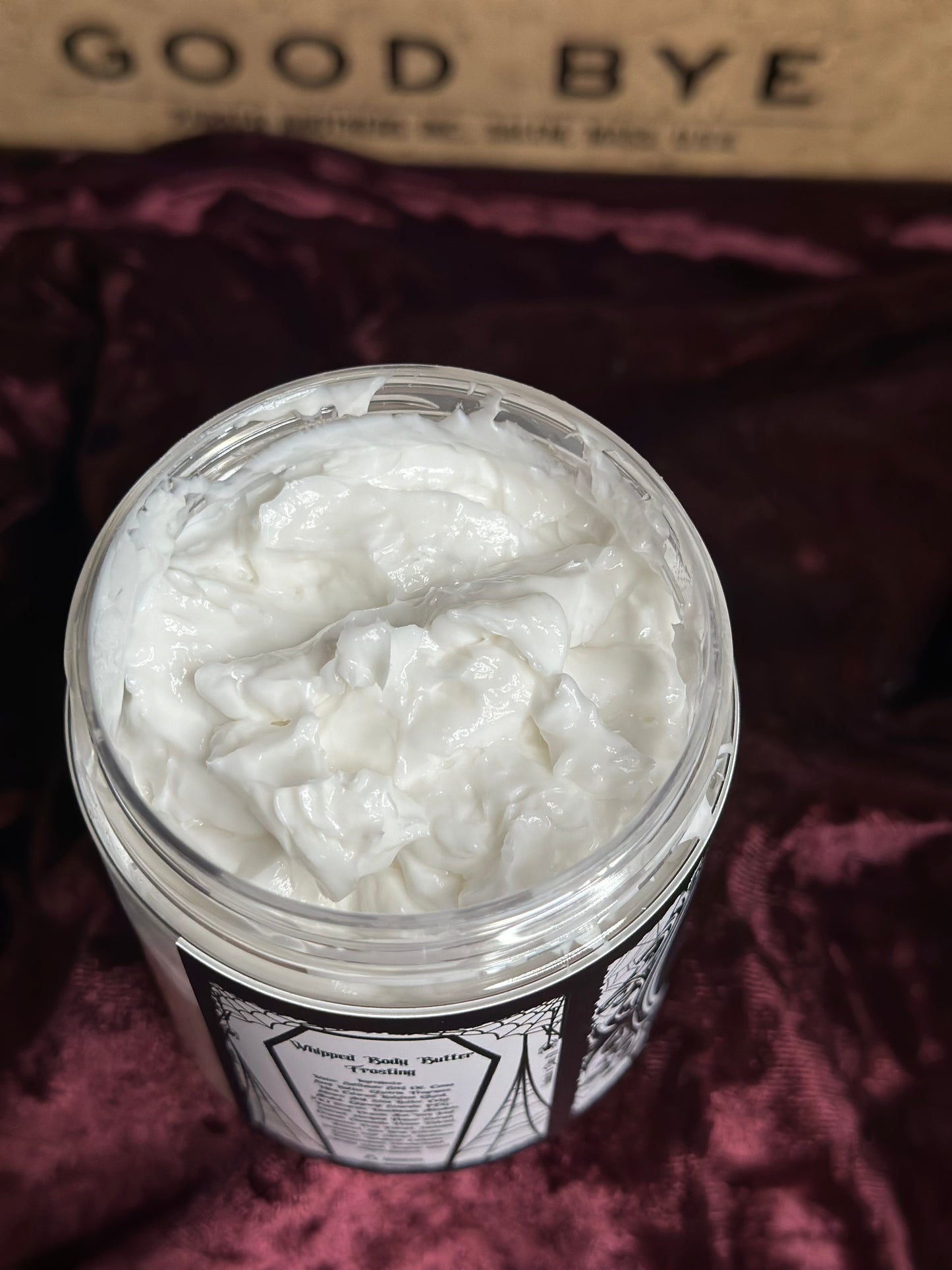 You like this face? 8oz body butter frosting