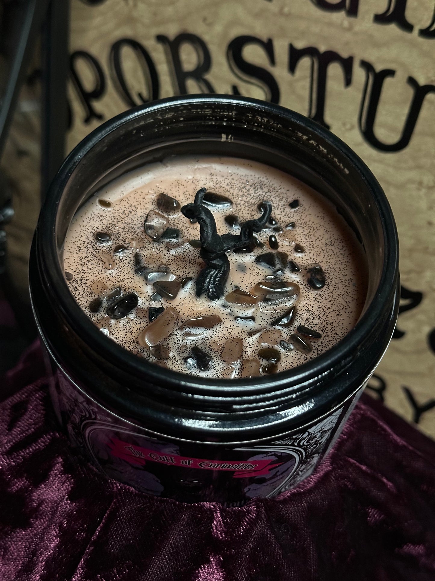 Haunted hallow 8oz wickless candle