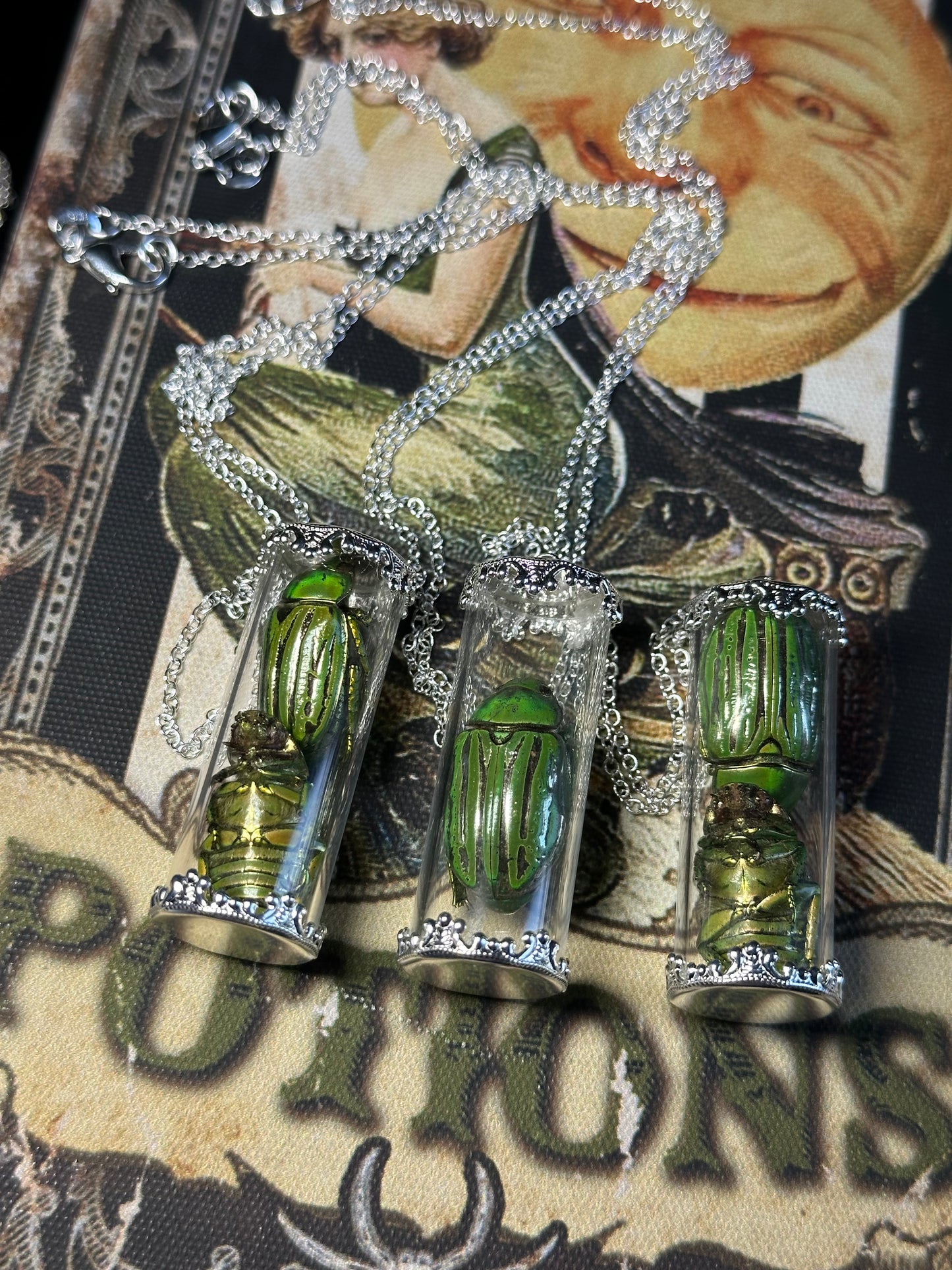 Green beetle juice necklace                (2 beetles)