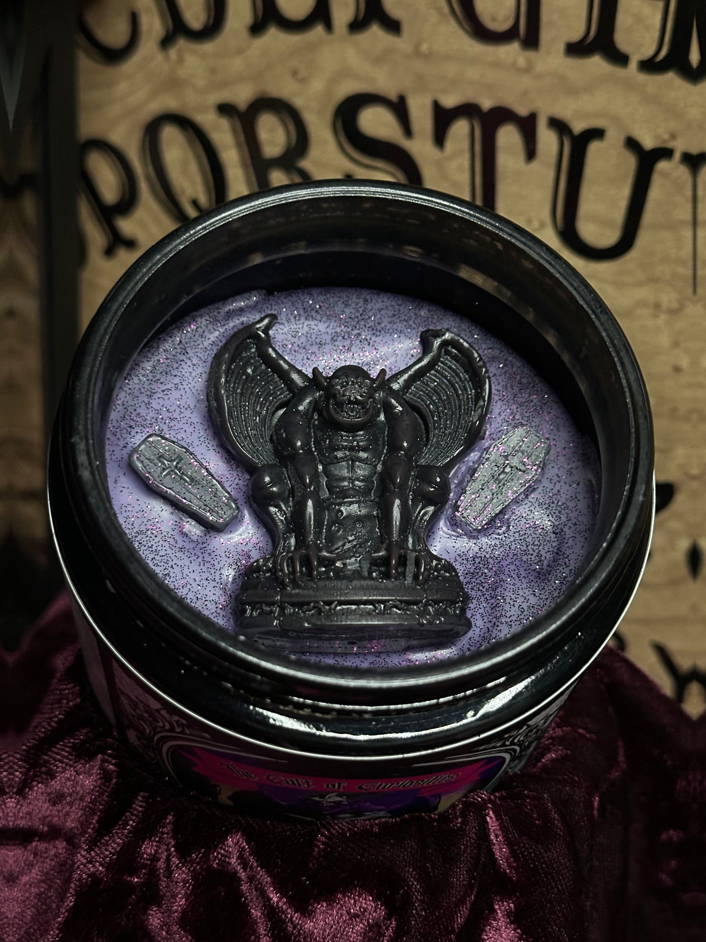 Gargoyle’s breath 8oz wickless candle