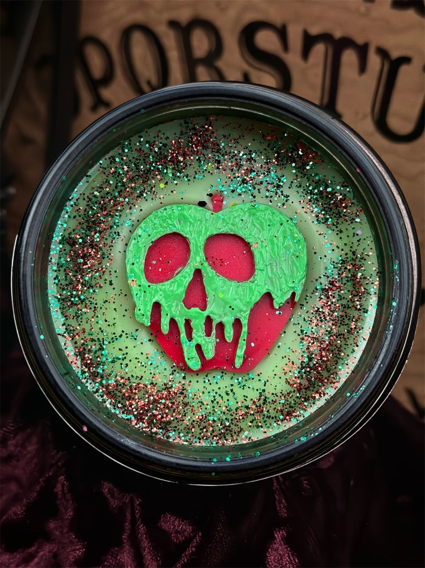 The poisoned apple 8oz wickless candle